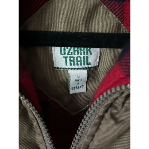 Ozark Trail Vest 90s streetwear Mens Utility Tan Red Black Buffalo Plaid Hunting - Picture 2 of 10